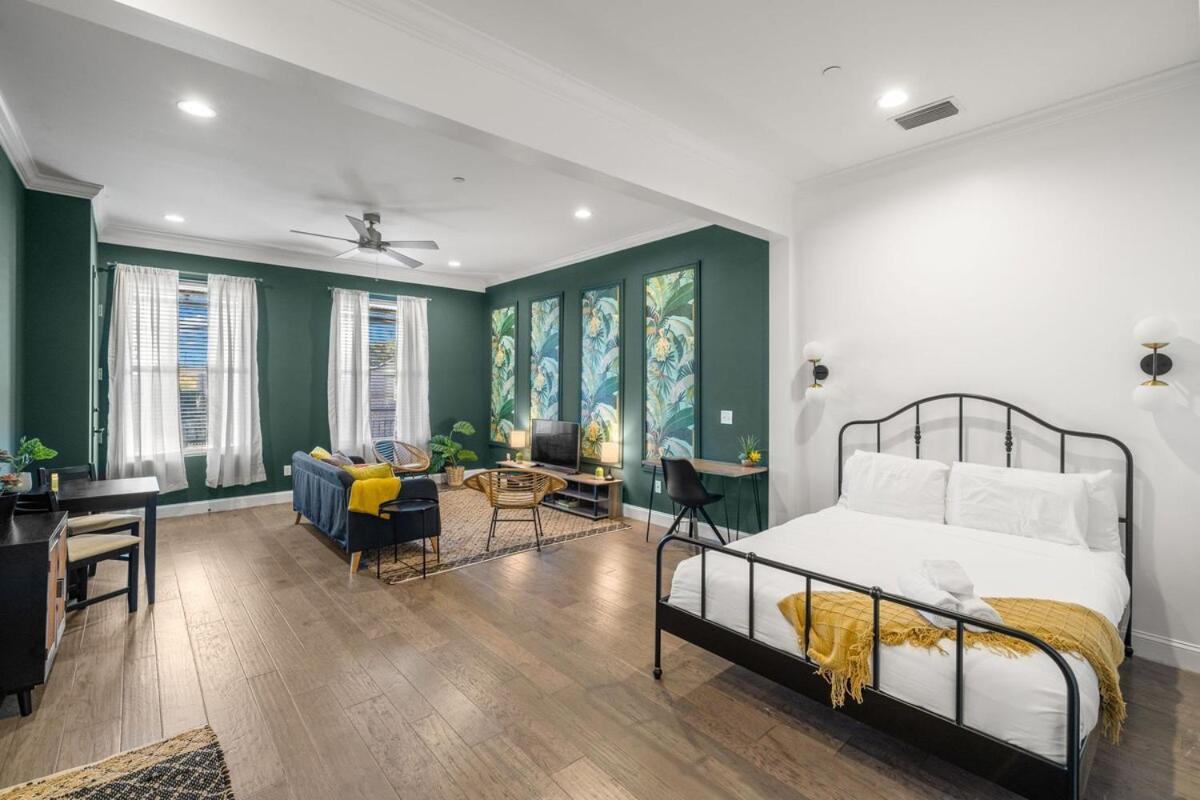 New! Sangria Suite - Upscale Ybor City Studio, Right On 7Th Ave Tampa Dış mekan fotoğraf